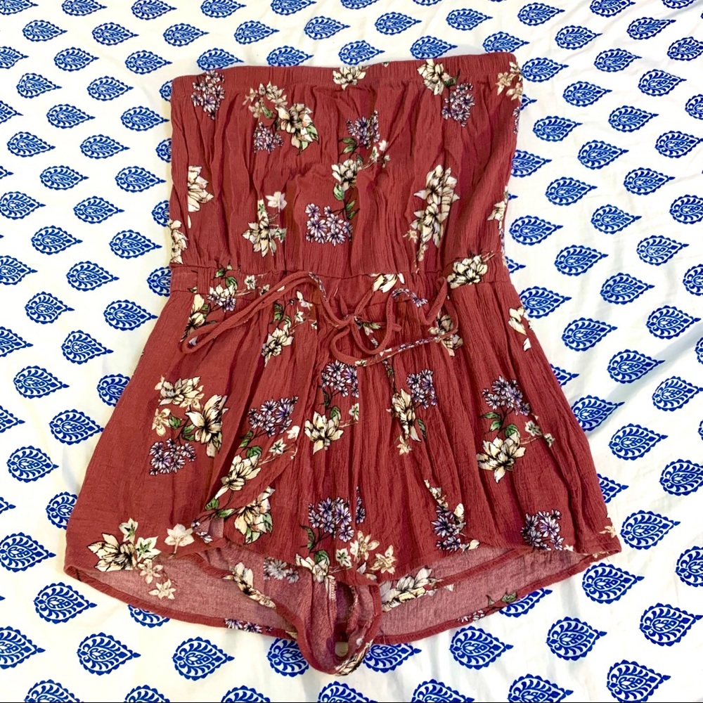 SLEEVELESS ROMPER